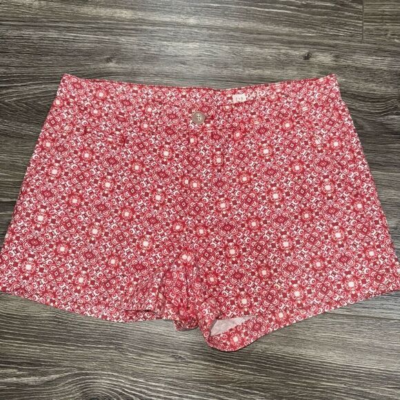 Gap Red Deco Tile Print Khaki Shorts - Picture 1 of 7